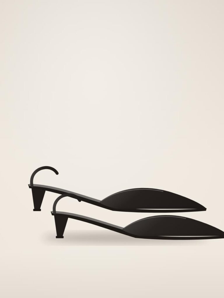 Kitten-Heel Slingbacks, black